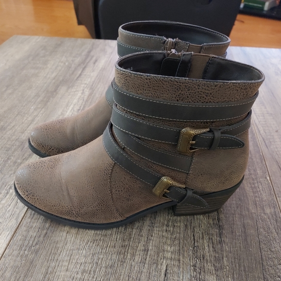torrid Shoes - Brown oiled booties